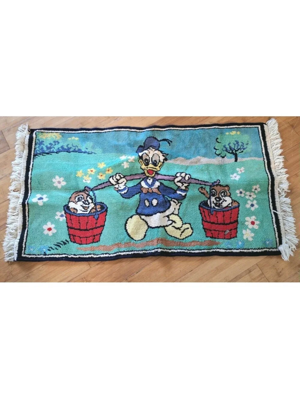 VTG Disney Donald Duck Chip & Dale Belgian Cotton Rug Wallhanging Tassels 21x40